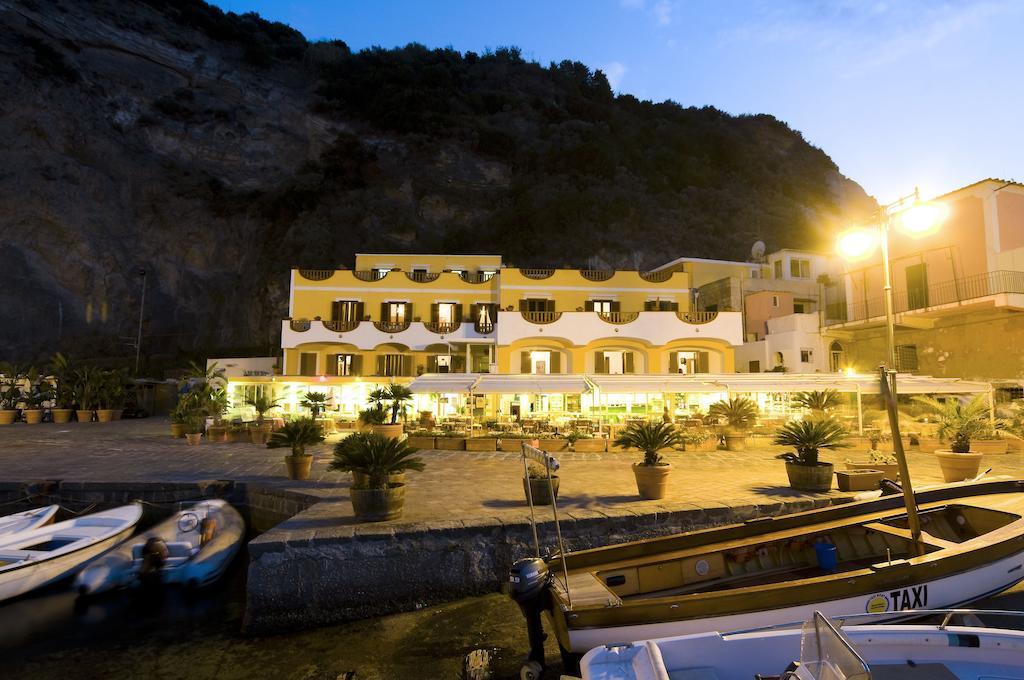Hotel Conte - S. Angelo Bay Serrara Fontana Exteriör bild
