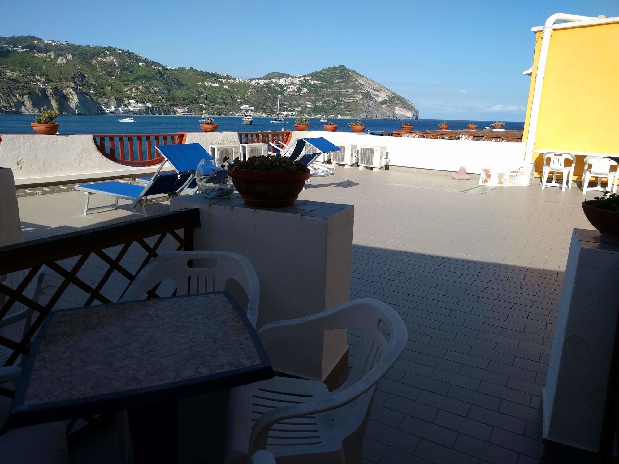 Hotel Conte - S. Angelo Bay Serrara Fontana Exteriör bild